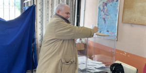 Ψήφισε ο Γιώργος Παπαηλιού στις εσωκομματικές εκλογές του ΣΥΡΙΖΑ