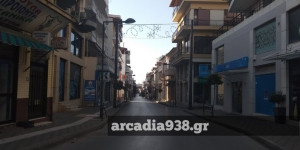 Δημογραφικό: Ελλάς, Ελλήνων γερόντων και αργά αλλά σταθερά, μειούμενων...