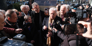 Με αυτόπτες μάρτυρες της δολοφονίας του Γρηγόρη Λαμπράκη συναντήθηκε ο Κώστας Γαβράς