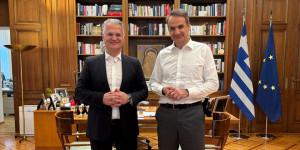 Συνάντηση Μητσοτάκη-Πτωχού στο Μέγαρο Μαξίμου