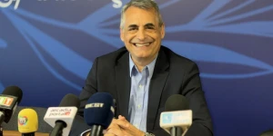 Κώστας Τζιούμης: Ο Δήμαρχος της "αποκατάστασης"!