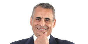 Η δήλωση Τζιούμη για την παραίτηση Λαγού