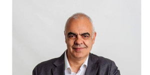 Στην εθελοντική αιμοδοσία στο Ιατρείο Τυρού συμμετείχε ο Μανώλης Δολιανίτης