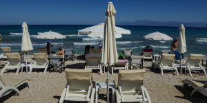 Εθελοντική δράση καθαρισμού παραλιών σε Πούλιθρα, Πλάκα και Λάκκο