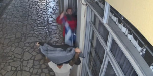 Λεωνίδιο: Τρεις συλλήψεις για ασεβείς πράξεις εναντίον εθνικών μας συμβόλων