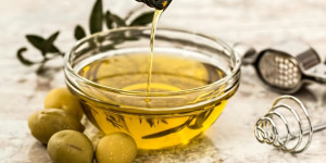 Ελαιόλαδο: Πώς θα ξεχωρίσουμε το νοθευμένο - Ειδικός εξηγεί και προειδοποιεί
