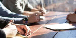 Έρχονται σαρωτικές αλλαγές στους μισθούς δημόσιου και ιδιωτικού τομέα από το 2025 - Πώς θα αυξηθούν