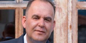 Ευστ. Κούλης: Ας αφήσουμε το Αναστάσιμο Φως να μας καθοδηγήσει ώστε να χτίσουμε μια κοινωνία φωτεινή