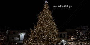 Photostory: Ο χριστουγεννιάτικος στολισμός στη Τρίπολη