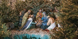 Ιταλία: Καταζητούμενος κρυβόταν σε χριστουγεννιάτικη φάτνη παριστάνοντας το άγαλμα – Τον εντόπισε ο δήμαρχος