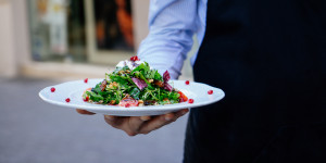 Πώς αμείβεται η εργασία Χριστουγέννων και Πρωτοχρονιάς