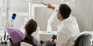 Νικολάκου - Σπυριδάκου: Έλλειψη εξειδικευμένων οδοντιατρικών μονάδων για ΑμεΑ στην Περιφέρεια Πελοποννήσου