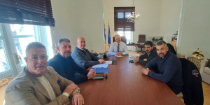 Συνάντηση προεδρείου Π.Ο.Ε.Ε. με τον Περιφερειάρχη Πελοποννήσου