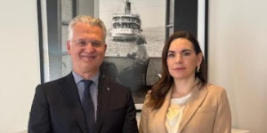 Συνάντηση του Περιφερειάρχη Δημήτρη Πτωχού με την Υπουργό Τουρισμού Όλγα Κεφαλογιάννη-