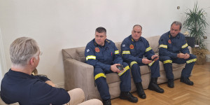 Συντονισμός και επιχειρησιακή ετοιμότητα ενόψει αντιπυρικής περιόδου στο επίκεντρο συνάντησης στην Περιφέρεια Πελοποννήσου