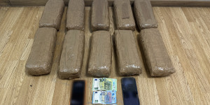 Συνελήφθησαν δύο ημεδαποί για κατοχή και διακίνηση άνω των 10κ. κάνναβης