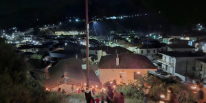 Λαμπαδηφορία στα Δολιανά για την Επανάσταση του 1821