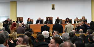 Διεκόπη για την 1η Απριλίου η δίκη για τα Τέμπη