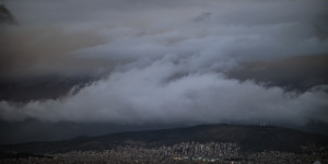 Η κακοκαιρία "Erminio" αφήνει πίσω της νεκρό και σημαντικές καταστροφές