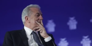 Qatargate: Ευρωπαϊκό ένταλμα σύλληψης και αίτημα άρσης ασυλίας για τον Δημήτρη Αβραμόπουλο