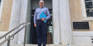 Προσφυγή Πραχαλιά στο ΣτΕ κατά της απόφασης του ΥΠΠΟ για τον Ανδριάντα του Κολοκοτρώνη