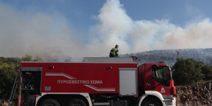 Σύγκρουση Ι.Χ. με πυροσβεστικό όχημα στη Σελλασία- Νεκροί οι επιβάτες του Ι.Χ.
