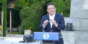 Βλάσης: Ο ανδριάντας του Θεόδωρου Κολοκοτρώνη επέστρεψε στη θέση του!