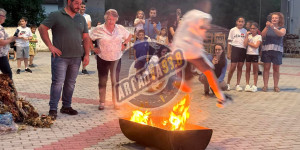 Κέφι, χορός και ζωντάνια στην αναβίωση του εθίμου του Αη-Γιάννη του Κλήδονα