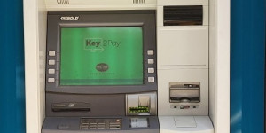 Οι τέσσερις σημαντικές αλλαγές που θα δούμε από τη Δευτέρα 11 Αυγούστου στα ΑΤΜ των τραπεζών