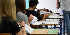 Πότε κλείνουν τα σχολεία για το καλοκαίρι - Αντίστροφη μέτρηση για τις Πανελλαδικές Εξετάσεις
