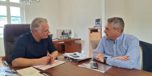 Συνάντηση εργασίας μεταξύ Δημήτρη Πτωχού και Κώστα Τζιούμη