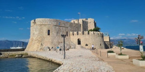 "Προς πώληση" το Μπούρτζι; Μεγάλη αναστάτωση στο Ναύπλιο και έκτακτο Δημοτικό Συμβούλιο σήμερα