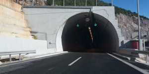 Ολιγόλεπτοι αποκλεισμοί σε τμήματα του "Μορέα" λόγω μεταφοράς τμημάτων ανεμογεννητριών