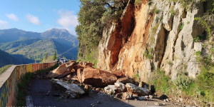 Νέα κατολίσθηση βράχων στα Λαγκάδια