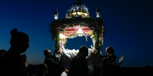 Μεγάλη Παρασκευή: Ω Γλυκύ μου Έαρ - Τα Εγκώμια της Θεοτόκου