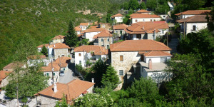 Προς λύση το πρόβλημα με τα αδόμητα ακίνητα στα μικρά χωριά – Νέα ρύθμιση από το ΥΠΕΝ