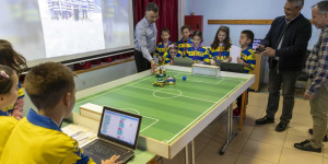 Κώστας Τζιούμης: «Στηρίζουμε έμπρακτα την εκπαιδευτική κοινότητα»