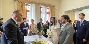 Δυο νέα παιδιά, πολίτες του κόσμου ένωσαν τις ζωές τους στο Δημαρχείο της Στεμνίτσας