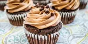 Εορτολόγιο: Ποιος γιορτάζει σήμερα 10 Μαΐου - Σε ποιους θα πείτε "χρόνια πολλά"