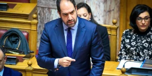 Ο Κεφαλογιάννης «εκτός κάδρου» για τον ΟΠΕΚΕΠΕ – Τι δείχνουν οι νέοι διάλογοι