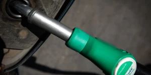 «Πέταξε» ήδη πάνω από τα 2 ευρώ η τιμή της βενζίνης - Σε ποιες περιοχές