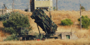 Τι τρέχει με τους Patriot στη Σούδα λόγω Μέσης Ανατολής: Η διάψευση Μητσοτάκη και η ανακοίνωση ΥΠΕΘΑ