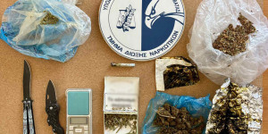 Χειροπέδες σε 25χρονο στην Καλαμάτα - Κατηγορείται για υπόθεση ναρκωτικών