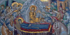 "Η Ελλάδα στην αγκαλιά της Παναγίας"