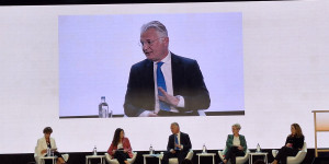 Ο Περιφερειάρχης Δημήτρης Πτωχός σε κορυφαία συνεδρία στις Βρυξέλλες