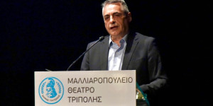 Κώστας Τζιούμης: Σύντομα ο Απελευθερωτής του Γένους θα επιστρέψει στο βάθρο του