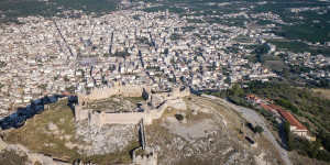 Η Περιφέρεια Πελοποννήσου προχωρά στην ωρίμανση τριών εμβληματικών έργων σε Άργος και Καλαμάτα