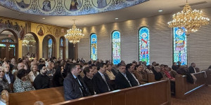 Ο Κώστας Τζιούμης στην επιμνημόσυνη δέηση για τους Αρκάδες ομογενείς στις Η.Π.Α.