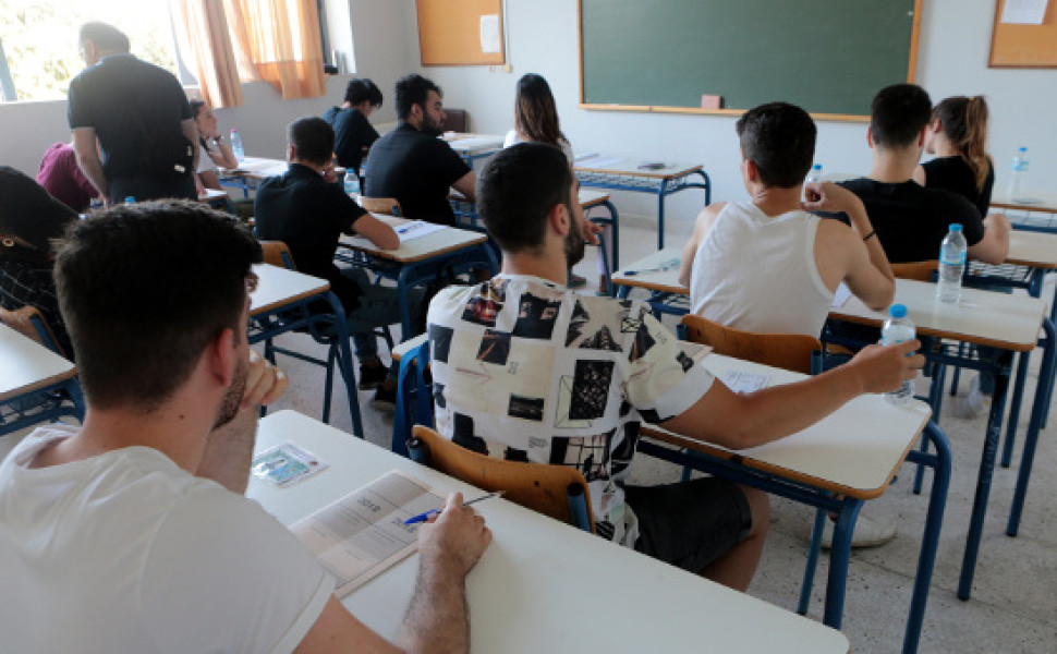 Πανελλαδικές 2026: Μαθήματα ειδικότητας και σήμερα για τους υποψηφίους των ΕΠΑ.Λ.