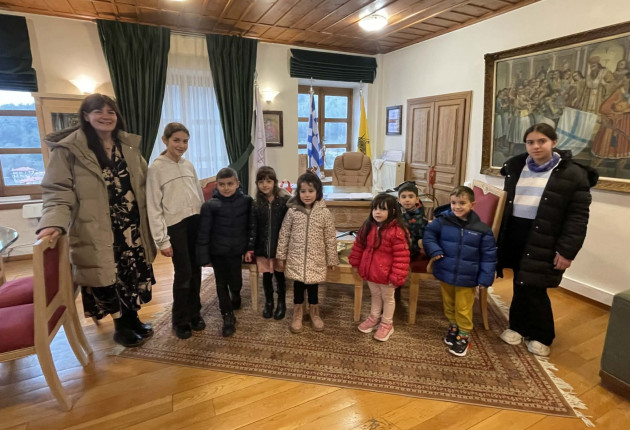 Νηπιαγωγείο και Δημοτικό Σχολείο Δημητσάνας μετέφεραν το πασχαλινό μήνυμα στον Δήμο Γορτυνίας